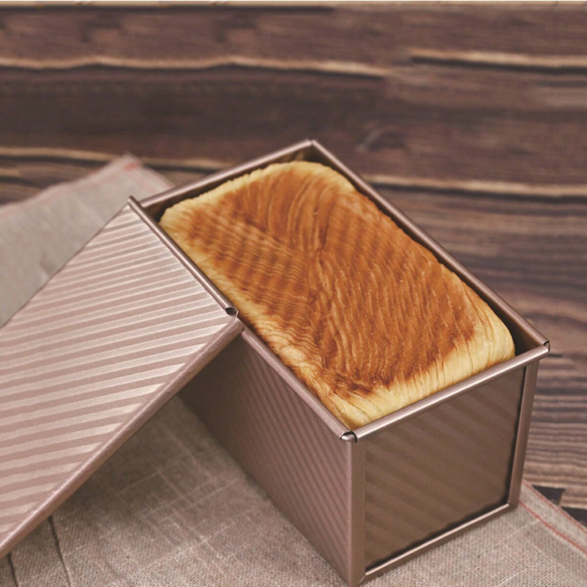 蓋付き金色のパン型1個 - ノンスティック、錆びない。 完璧 - Rotary Bakery Oven review and price